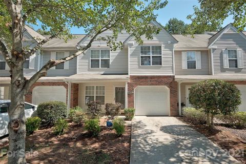 11346 Yellow Spaniel Court