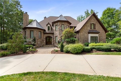 1205 Parkhill Court