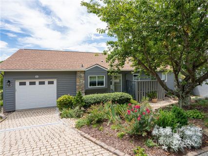 35 Larkspur Court A