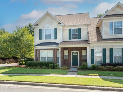 10105 Oxford Landing Lane
