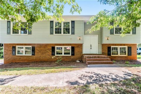 3310 Windrow Lane