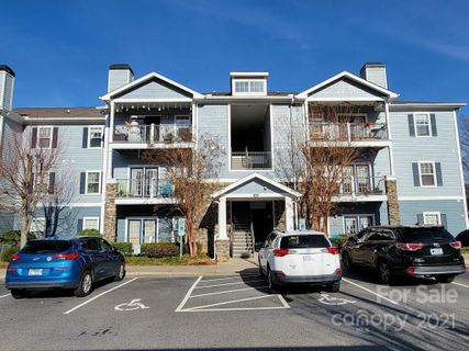 600 Vista Lake Drive 102