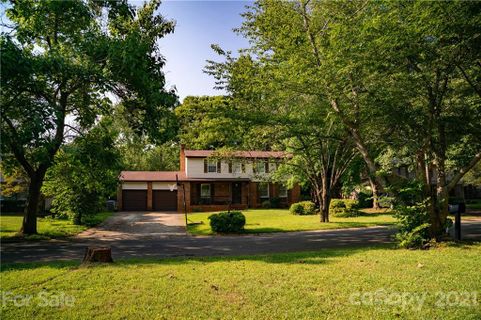 7142 Rollingridge Drive