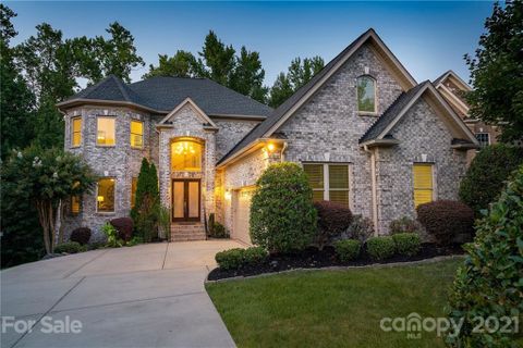 11830 Churchfield Lane sold home in Churchfield, Charlotte, NC