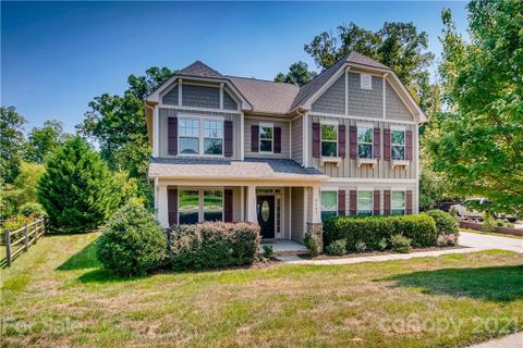 5109 Forest Knoll Court