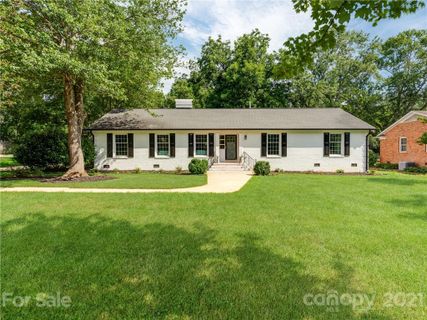 300 Wingrave Drive
