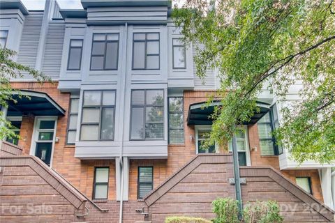 643 10th Street