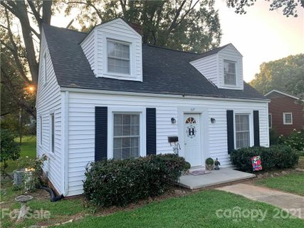 627 6th Street