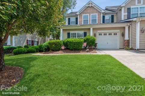 744 Winding Way