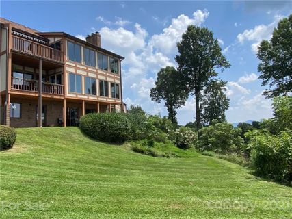 1004 Fleetwood Plaza