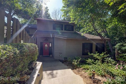 10 Weatherly Way
