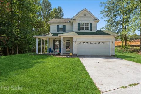 667 Falcons Nest Court