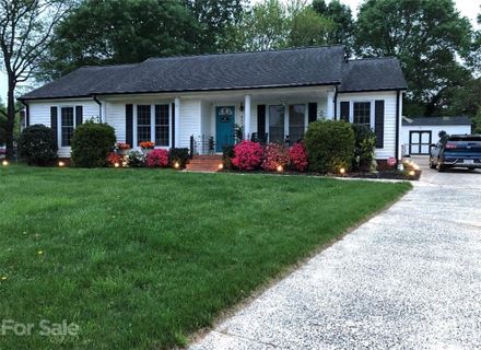 448 Shallowood Lane