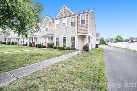 1027 Laparc Lane