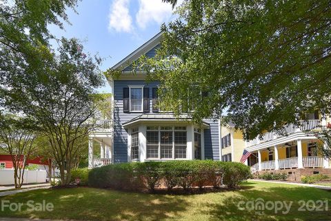 834 Promenade Walk