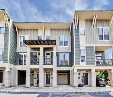 2976 Textile Way