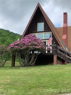 138 Roan Drive sold home in Valley Of Roan, Bakersville, NC