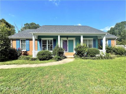 7343 Meadowdale Road