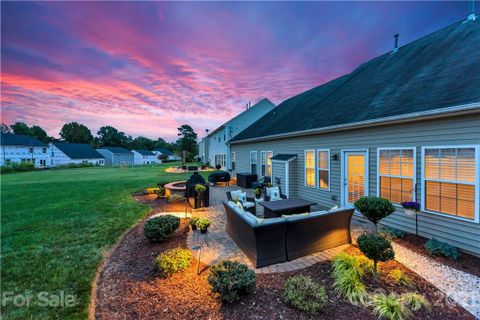 3312 Old Knobbley Oak Drive