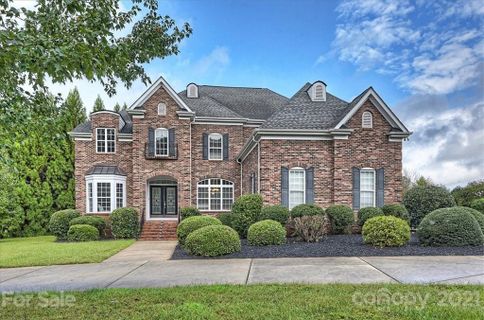 707 Castlestone Lane