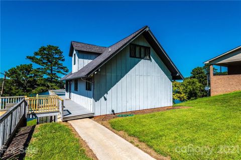 5250 36th Street Drive sold home in Spring Lake, Hickory, NC