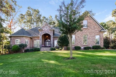 7806 Turnberry Lane