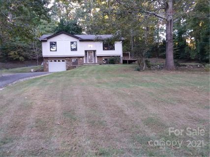 5 Greenwood Acres Drive sold home in Greenwood Acres, Mills River, NC