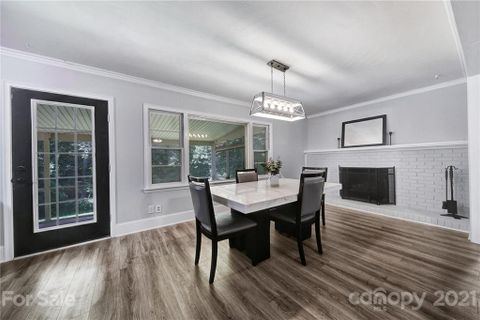 6205 King George Drive sold home in Meadowbrook Forest, Charlotte, NC