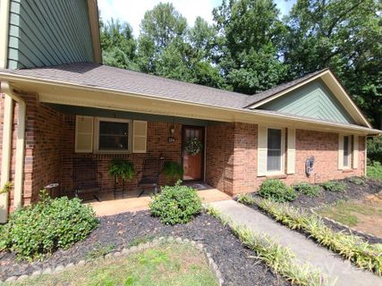 114 Ashbrook Drive 70