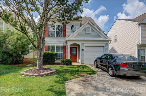 3433 Laurenhurst Lane