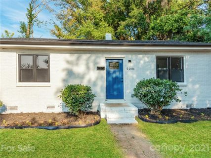 2201 Grimes Street