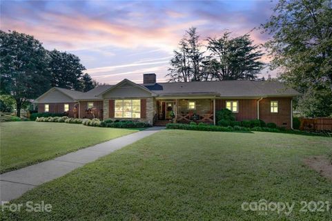 833 Henkel Road sold home in Forest Hills, Statesville, NC
