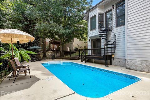 12106 Baywoods Drive