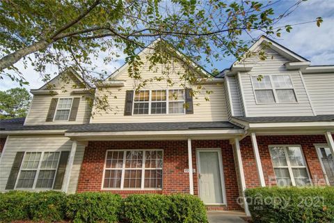 10120 Forest Landing Drive