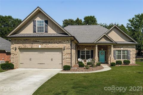 843 Juanita Drive sold home in Roberta Meadows, Concord, NC