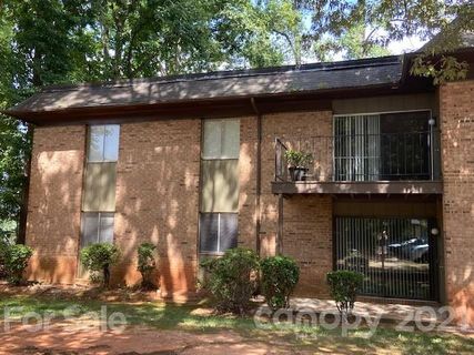 300 Orchard Trace Lane 8