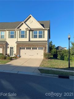 706 Nw Volta Drive