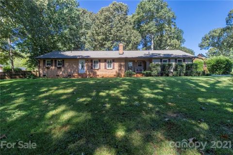 1776 Arden Drive