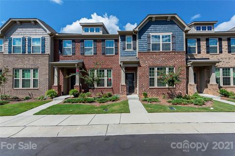 2617 Winter Thistle Way