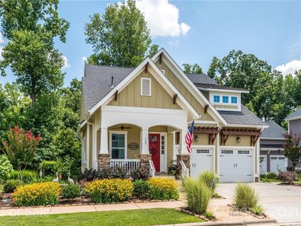 743 Bluff Loop Road