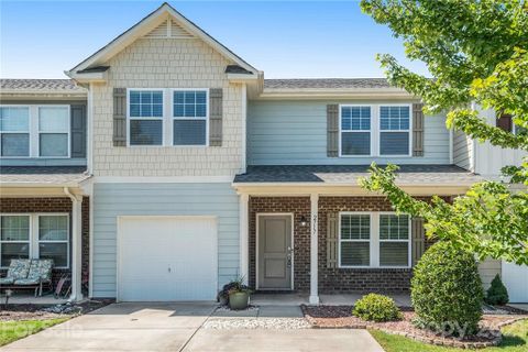 2717 Joselynn Court