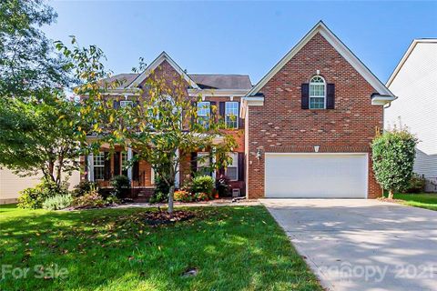 553 Fair Oaks Drive
