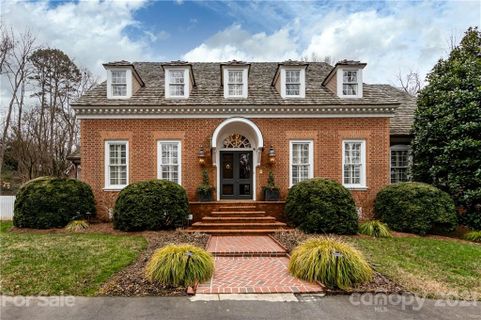 524 Meadowbrook Road
