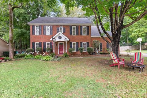 12208 Hickory Knoll Court