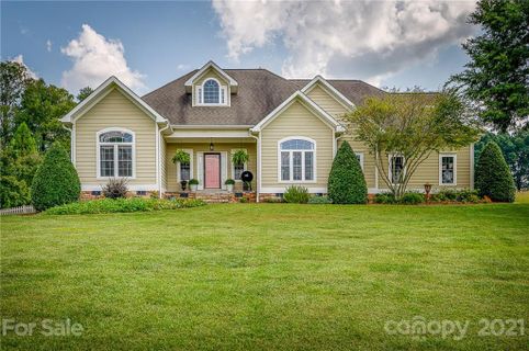112 Winfield Place