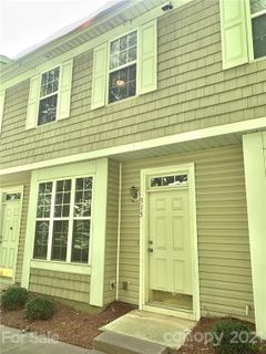 315 Alabarda Lane