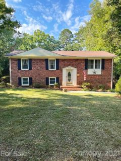 210 Moss Street sold home in Moss Acres, York, SC