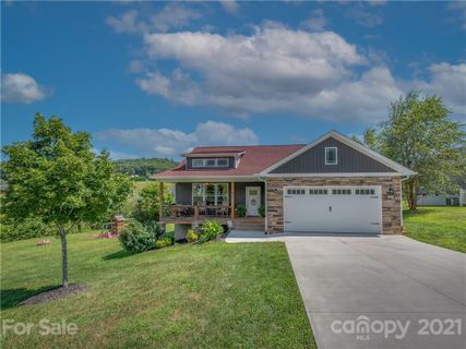 81 River Breeze Lane