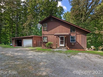 216 Valley Lane sold home in Hidden Valley, Pisgah Forest, NC