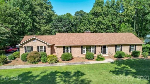 7223 Old Oak Lane